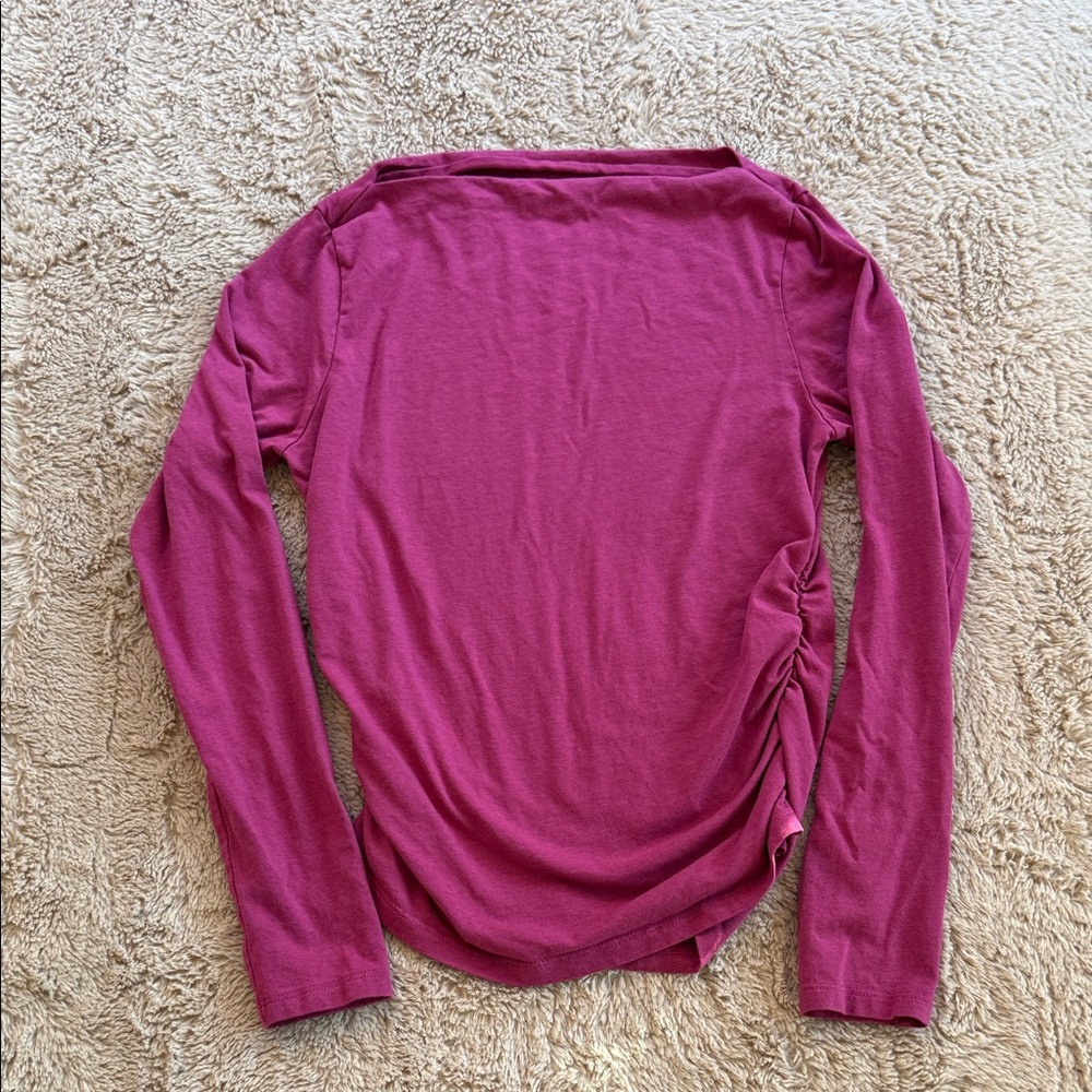 Old Navy Women's Long Sleeve Top in Berry